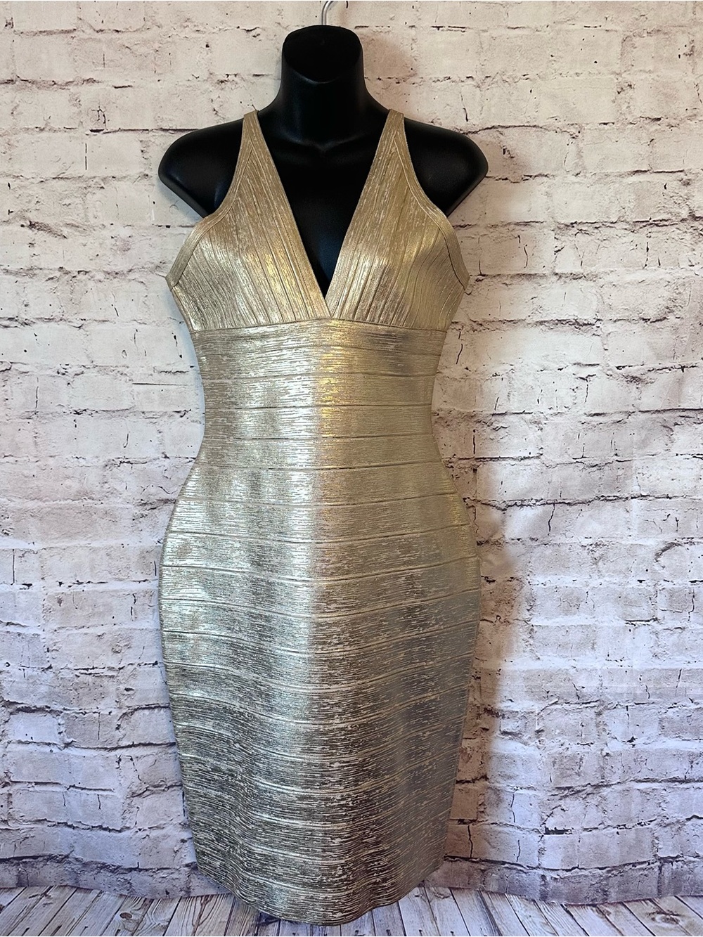 Boohoo Metallic Gold V-Neck Bandage Midi Dress NWT